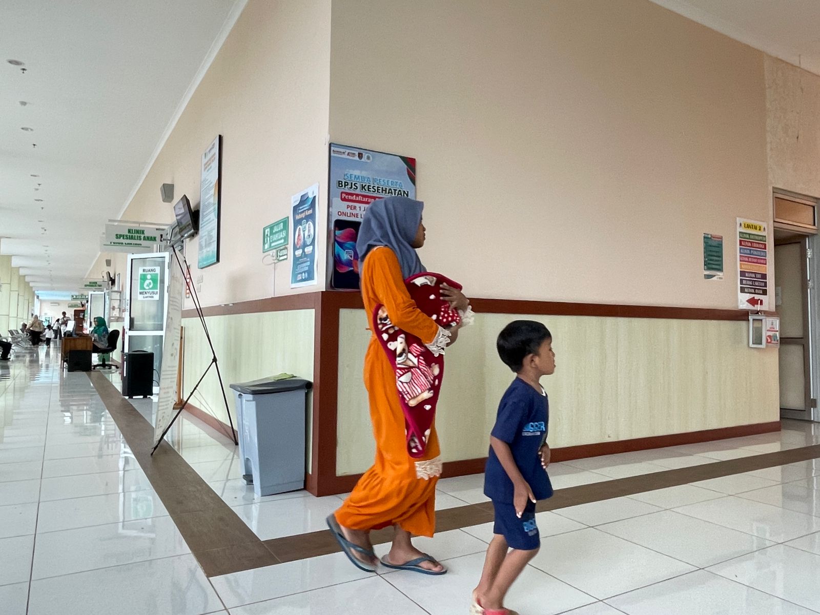 Kesehatan Ibu dan Bayi di Cilacap: Layanan Profesional Bidan Siti